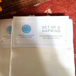 MARTHA STUART COLLECTION NAPKINS